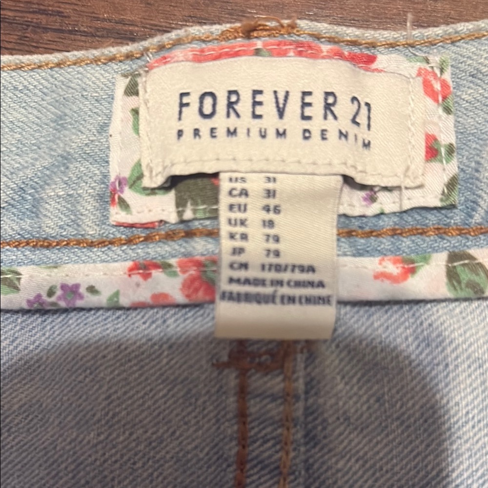 ⭐️ 3/$15 Forever 21 Blue Jean Shorts Distressed Casual - Picture 3 of 4